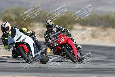 media/Oct-30-2025-Racers Edge (Thu) [[dabbdaf680]]/3-B Group/Session 1 (Turn 5)/